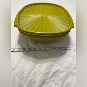 Vintage Tupperware avocado green Plastic Storage Bowl with Lid